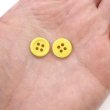 画像7: 四つ穴ボタン 【イエロー】 黄色 ツヤあり カラー ボタン シャツボタン 20個入り 【11.5mm】 きらきらぷんぷん丸 B-592 (7)